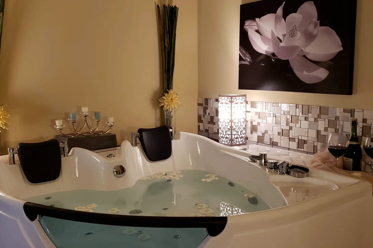 Jacuzzi  in Al Barsha